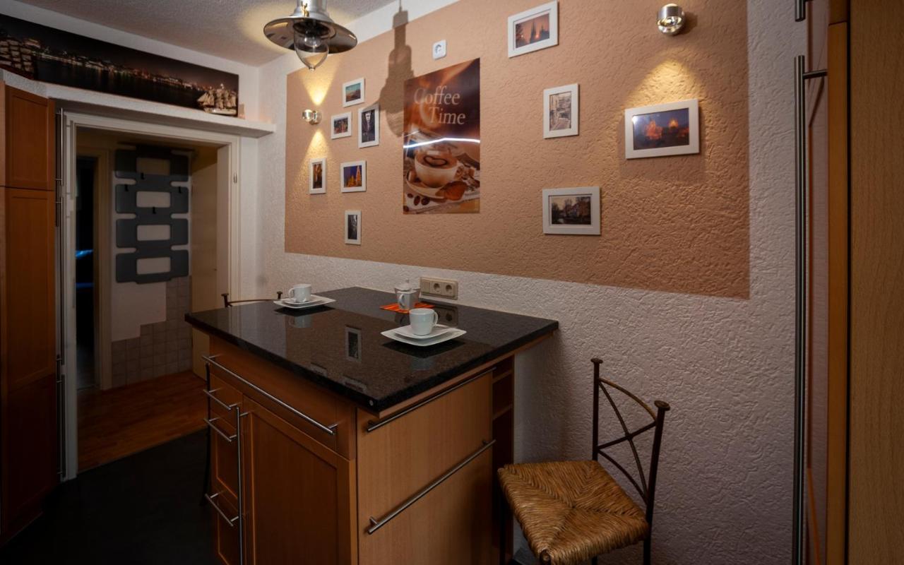 Apartment Ferienwohnung Blumenstadt แอร์ฟวร์ท ภายนอก รูปภาพ