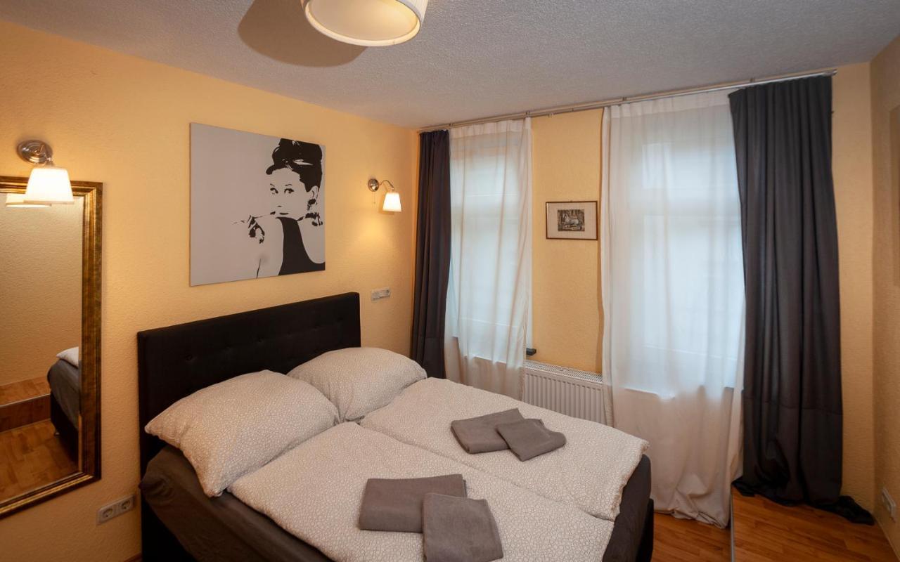 Apartment Ferienwohnung Blumenstadt แอร์ฟวร์ท ภายนอก รูปภาพ